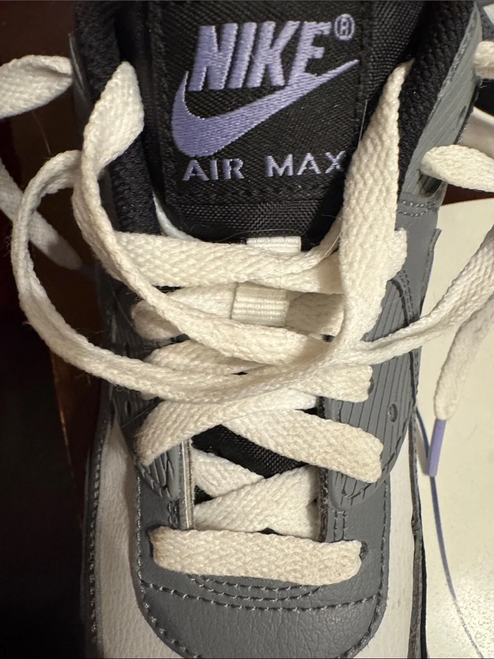 Nike Youth  Air Max Light Thistle size 6 Y  Sneakers in White, Gray & Lavender